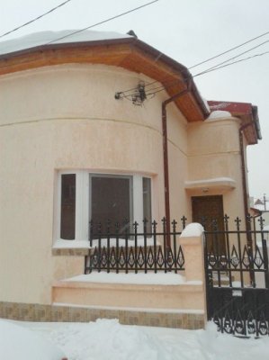 Încă un suspect din dosarul de proxenetism şi prostituţie 